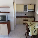 Giglio מלון דירות 4*