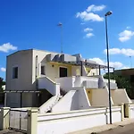Giglio מלון דירות 4*