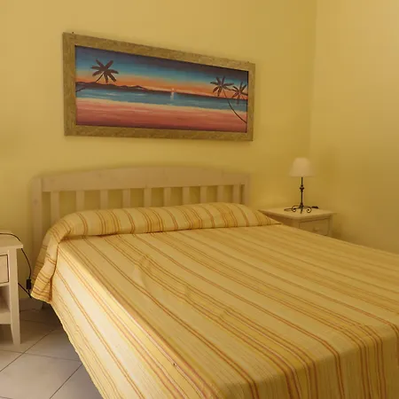 アパートホテル Giglio 3*